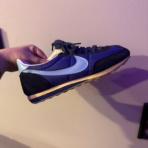 *RARE* vintage Blue Oceania Nike Waffle Trainer